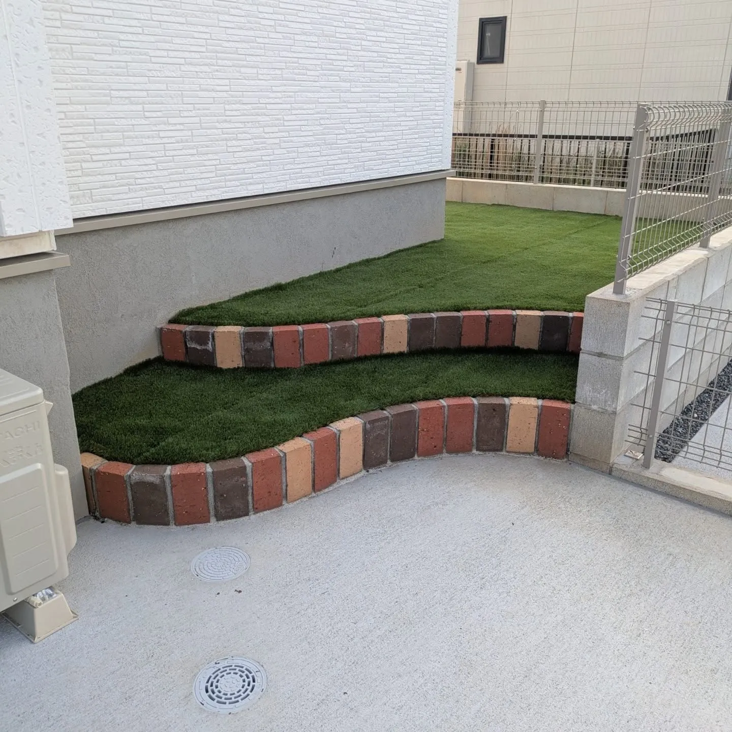 カーブを取り入れて可愛らしさを演出