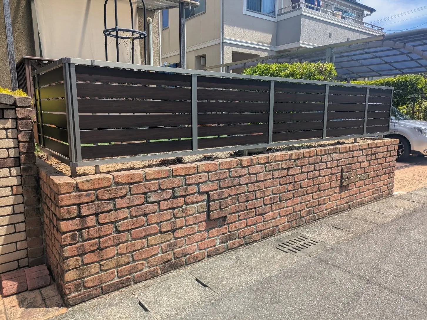 【生垣からフェンスへ！お庭をすっきり快適にリフォーム✨】